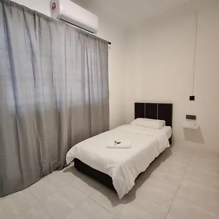 23 Inn Single Bedroom With Share Bathroom 202